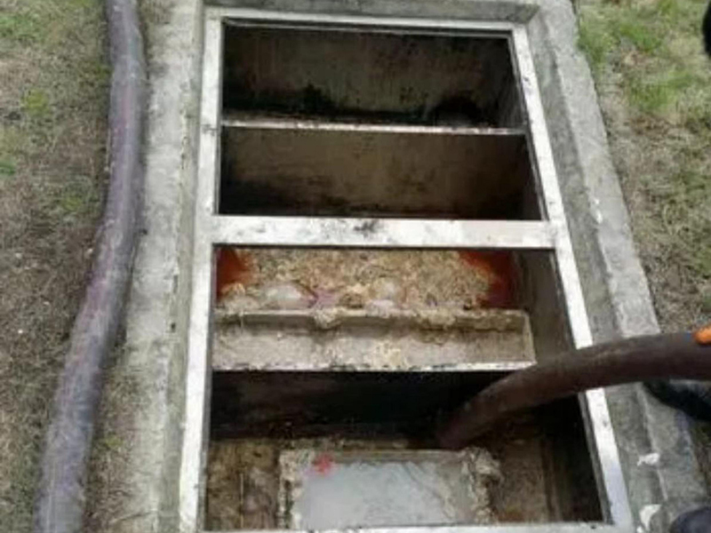 黄陵隔油池清理